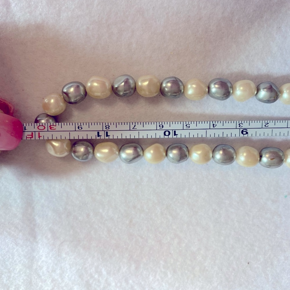 Marvella Pearl Beaded Necklace 24” Gray Off White Vintage Branded Dressy Office - Picture 6 of 7